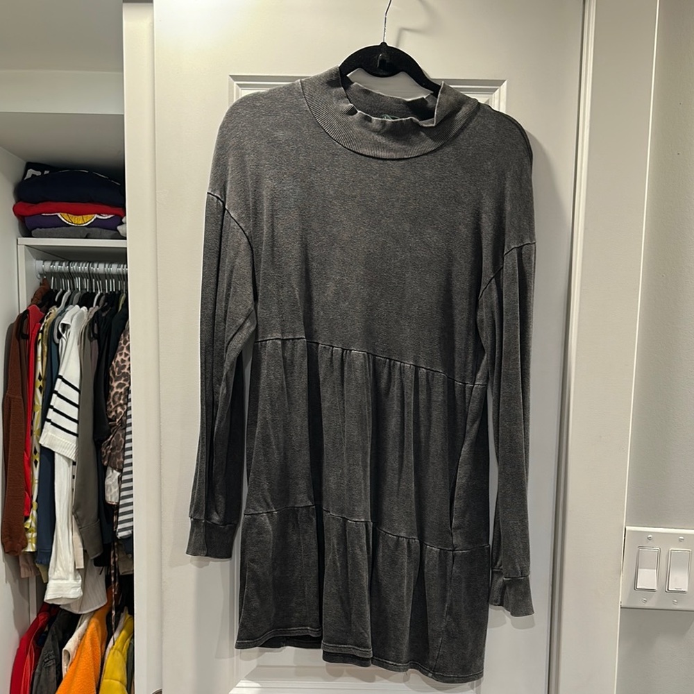 Wild Fable Gray Tiered Ruffled Sweater Dress